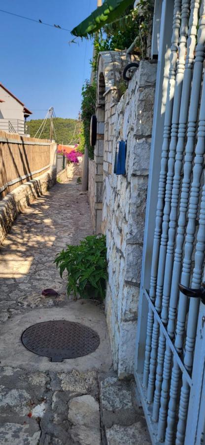 Jon Rooms Himare Exterior foto